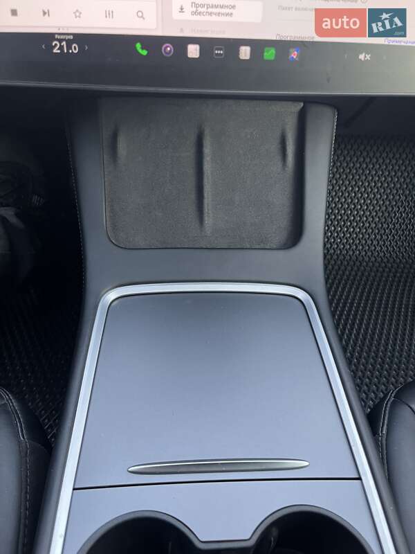 Седан Tesla Model 3 2021 в Львові