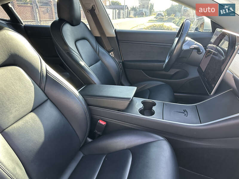 Седан Tesla Model 3 2018 в Киеве фото 19 Седан Tesla Model 3 2018 в Киеве