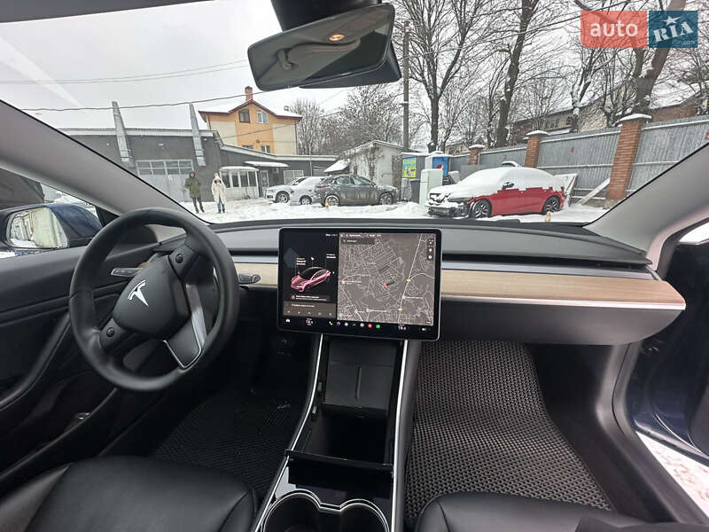 Седан Tesla Model 3 2020 в Львове фото 18 Седан Tesla Model 3 2020 в Львове