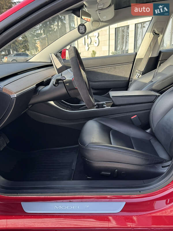 Седан Tesla Model 3 2019 в Луцке фото 13 Седан Tesla Model 3 2019 в Луцке