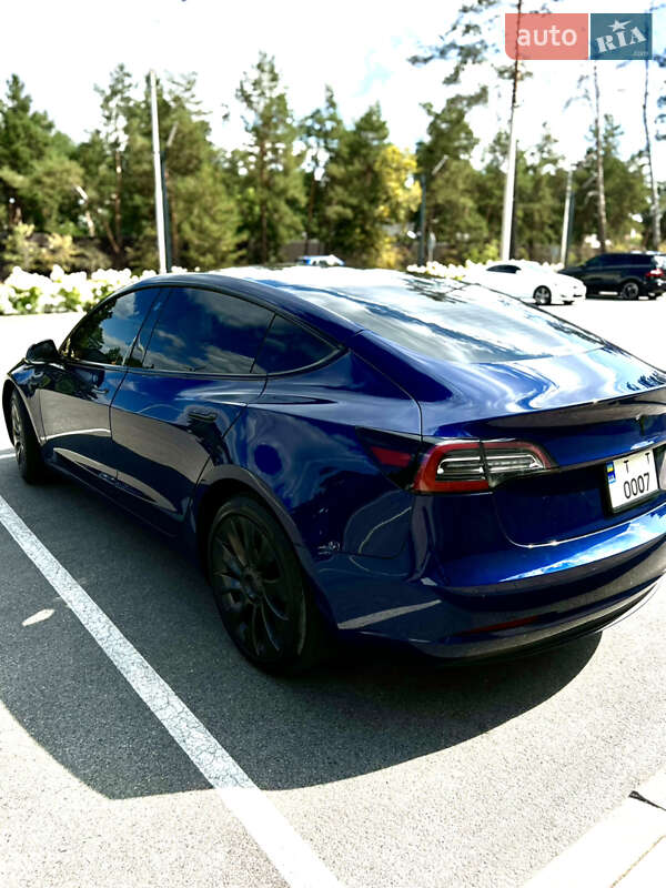 Седан Tesla Model 3 2019 в Києві