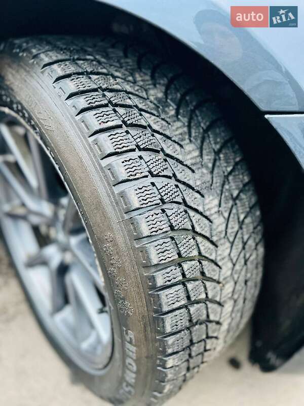 Седан Tesla Model 3 2018 в Харькове