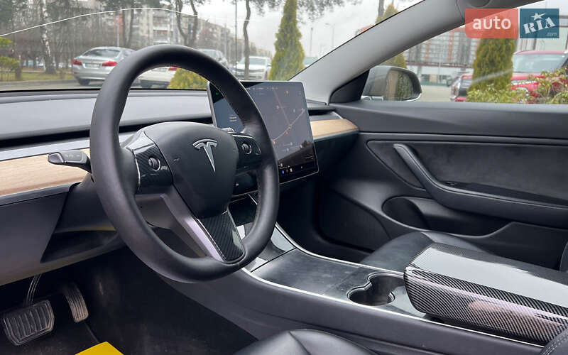Седан Tesla Model 3 2019 в Львове фото 10 Седан Tesla Model 3 2019 в Львове