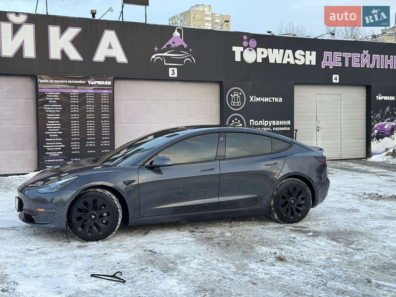 Седан Tesla Model 3 2021 в Киеве фото 3 Седан Tesla Model 3 2021 в Киеве