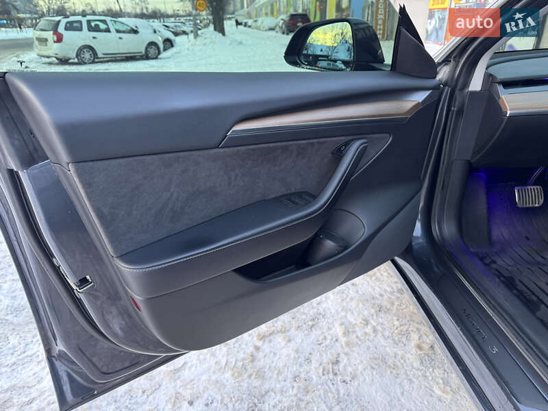 Седан Tesla Model 3 2021 в Киеве фото 18 Седан Tesla Model 3 2021 в Киеве