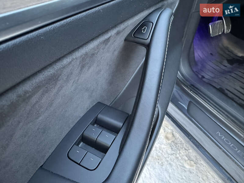 Седан Tesla Model 3 2021 в Киеве фото 19 Седан Tesla Model 3 2021 в Киеве