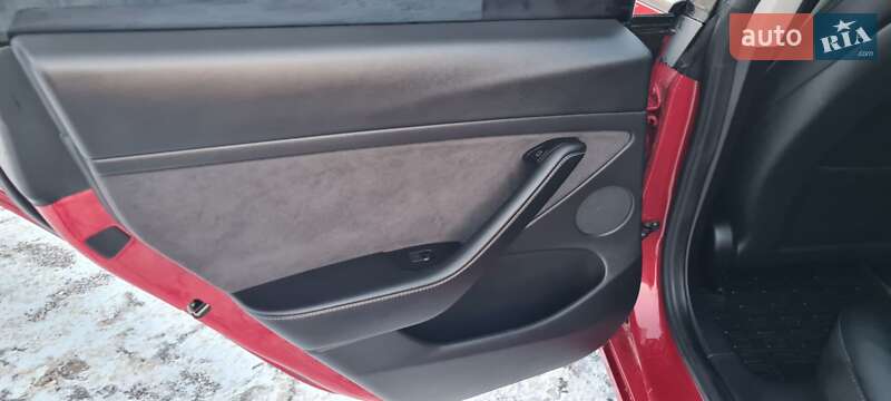 Седан Tesla Model 3 2022 в Черкассах фото 24 Седан Tesla Model 3 2022 в Черкассах