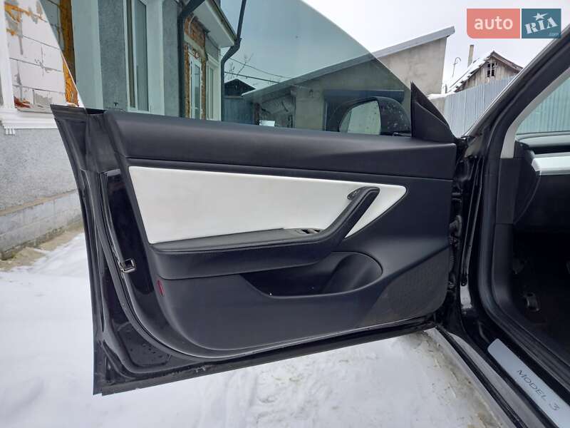 Седан Tesla Model 3 2018 в Каменец-Подольском