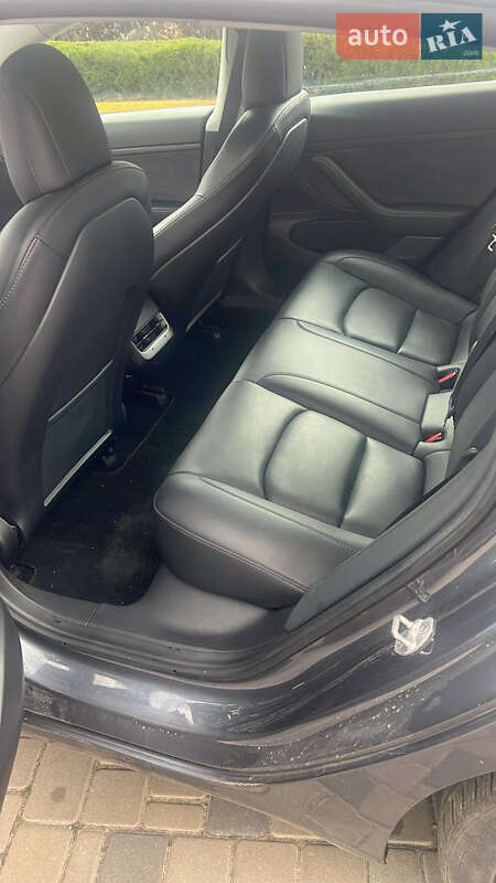 Седан Tesla Model 3 2020 в Днепре