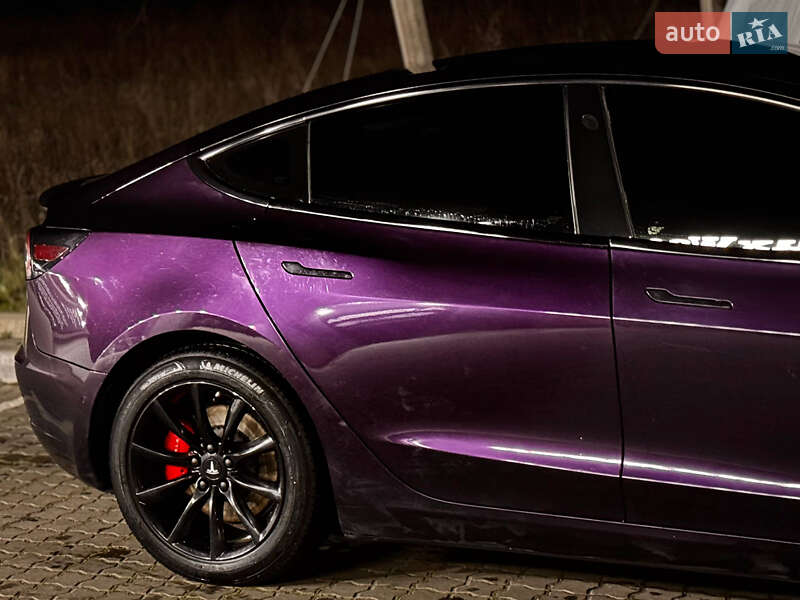 Седан Tesla Model 3 2018 в Черноморске