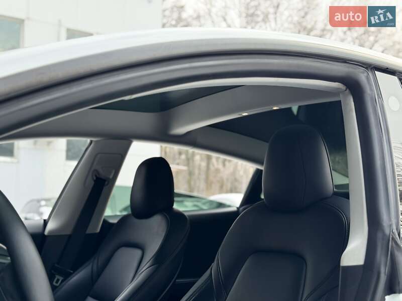 Седан Tesla Model 3 2022 в Киеве фото 14 Седан Tesla Model 3 2022 в Киеве