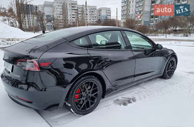 Седан Tesla Model 3 2021 в Черкасах