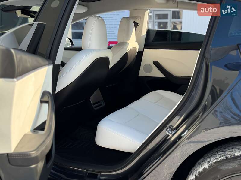 Седан Tesla Model 3 2024 в Киеве фото 15 Седан Tesla Model 3 2024 в Киеве