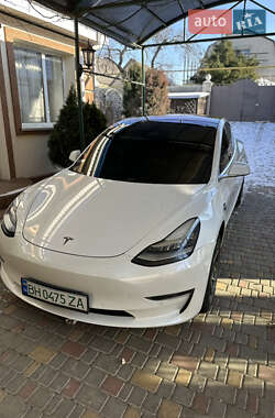 Седан Tesla Model 3 2018 в Одесі