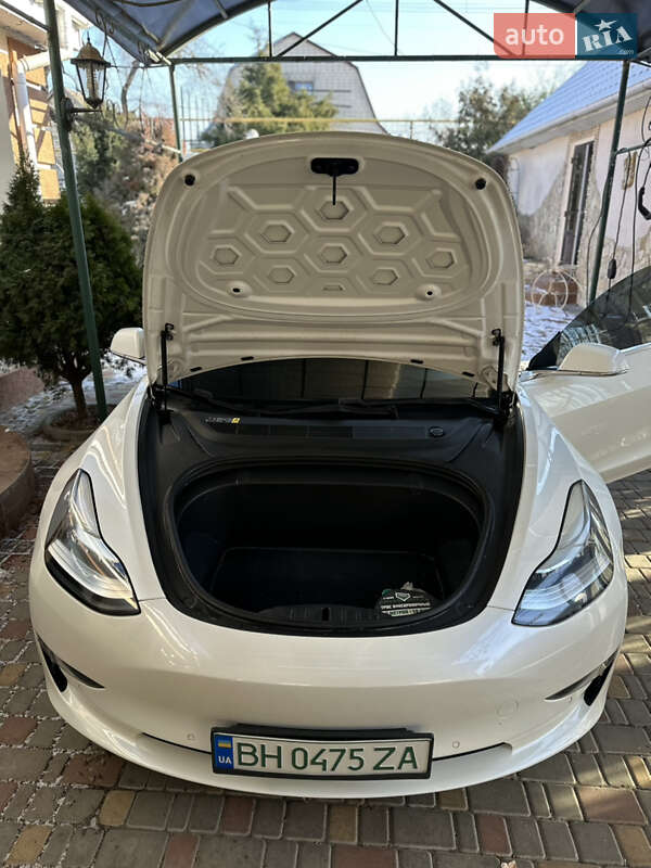 Седан Tesla Model 3 2018 в Одессе фото 10 Седан Tesla Model 3 2018 в Одессе