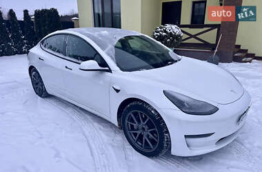 Седан Tesla Model 3 2021 в Вінниці