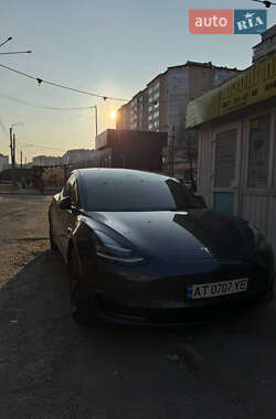 Седан Tesla Model 3 2022 в Ивано-Франковске