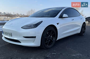 Седан Tesla Model 3 2022 в Черкассах