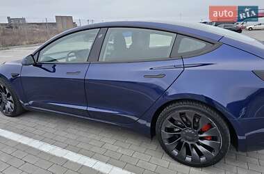 Седан Tesla Model 3 2023 в Виннице