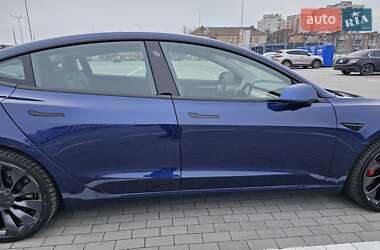 Седан Tesla Model 3 2023 в Виннице