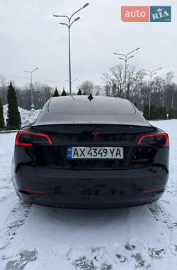 Седан Tesla Model 3 2021 в Днепре