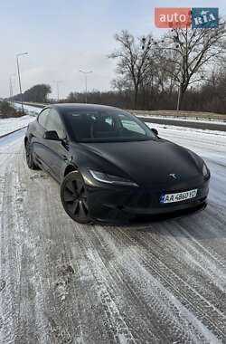 Седан Tesla Model 3 2024 в Сумах