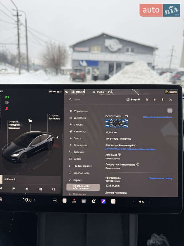 Седан Tesla Model 3 2024 в Львове