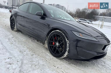Седан Tesla Model 3 2024 в Львове