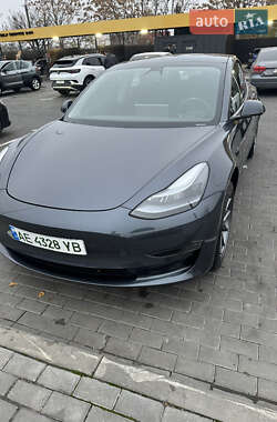 Седан Tesla Model 3 2021 в Днепре