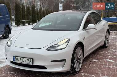 Седан Tesla Model 3 2019 в Кропивницком