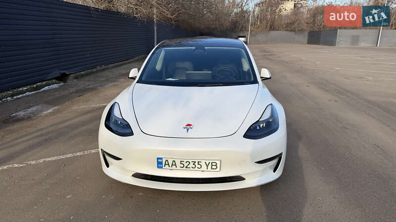 Седан Tesla Model 3 2022 в Одессе