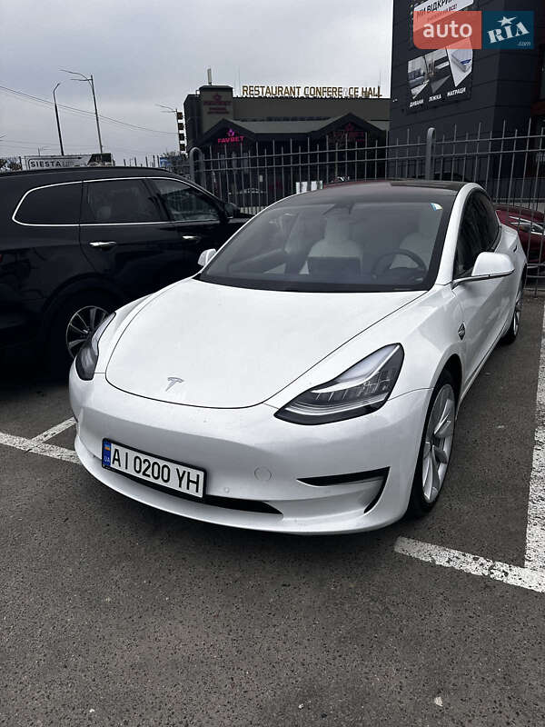 Седан Tesla Model 3 2019 в Києві