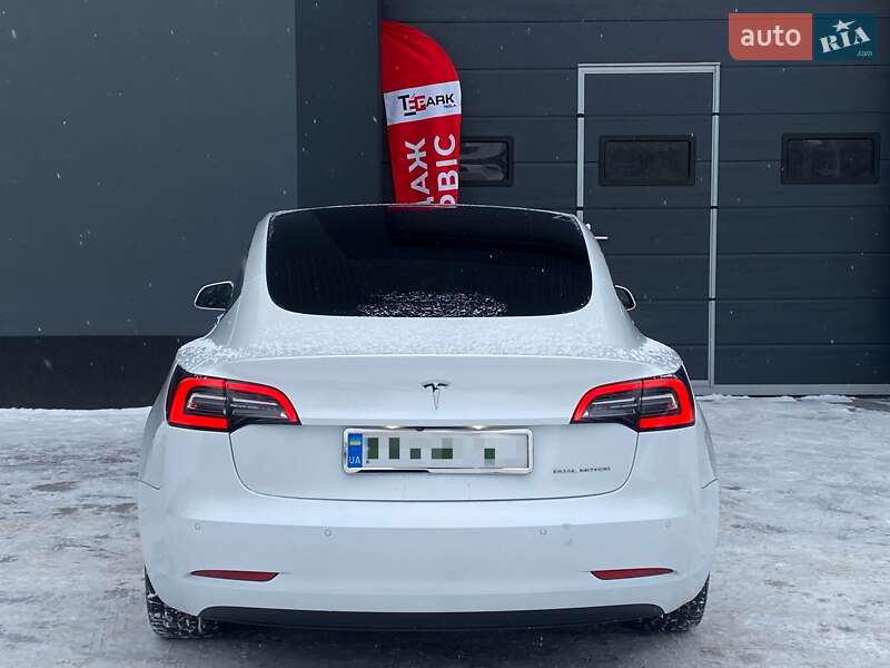 Седан Tesla Model 3 2019 в Киеве фото 9 Седан Tesla Model 3 2019 в Киеве