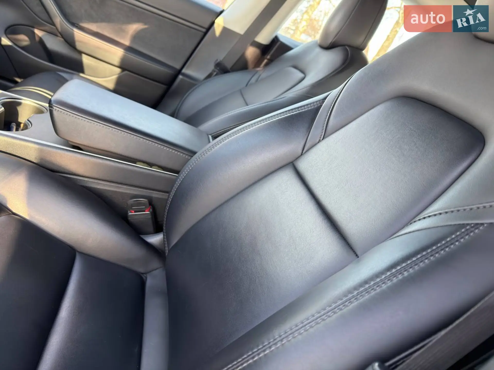 2020 Tesla Model 3 - мініатюра 30