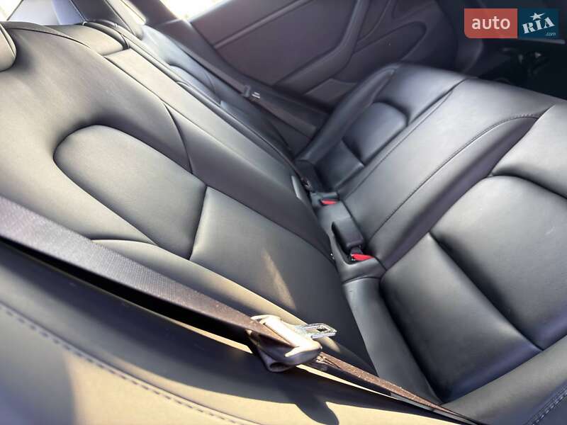 Седан Tesla Model 3 2020 в Ахтырке