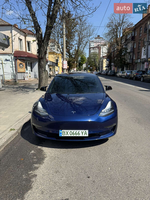 Седан Tesla Model 3 2018 в Хмельницькому