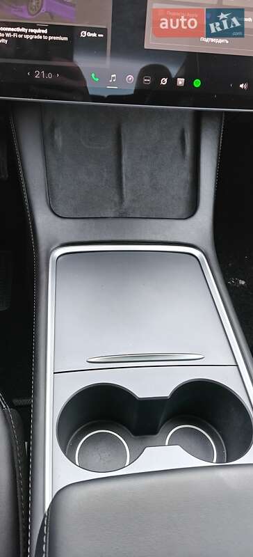 Седан Tesla Model 3 2023 в Кропивницькому