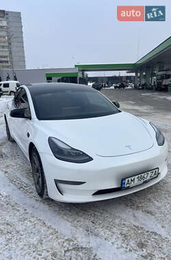 Седан Tesla Model 3 2021 в Житомире