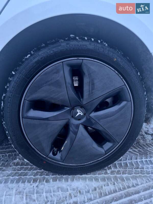 Седан Tesla Model 3 2019 в Львове фото 19 Седан Tesla Model 3 2019 в Львове