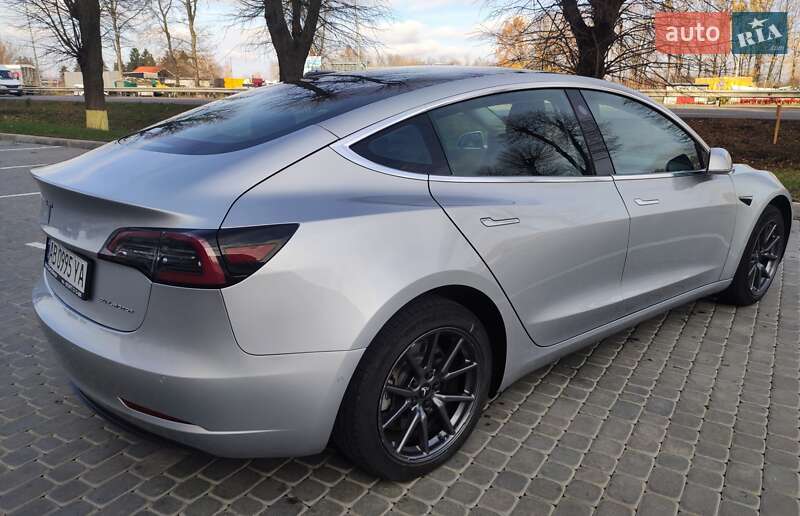 Седан Tesla Model 3 2018 в Вінниці