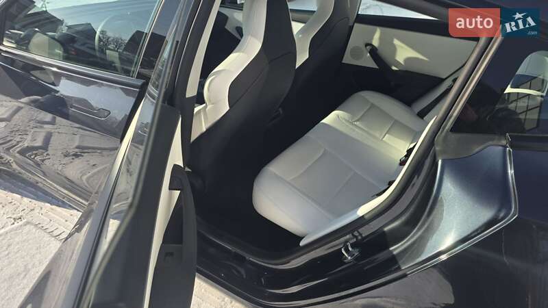 Седан Tesla Model 3 2024 в Одесі фото 13 Седан Tesla Model 3 2024 в Одесі
