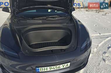 Седан Tesla Model 3 2024 в Одессе