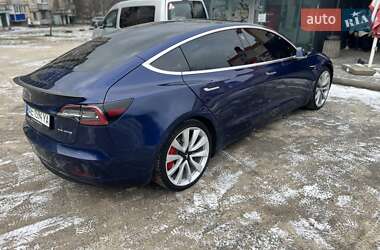 Седан Tesla Model 3 2018 в Кривом Роге