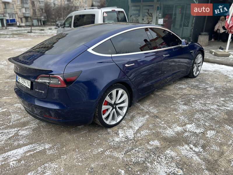 2018 Tesla Model 3, VIN 5YJ3E1EB2JF074196:plate — фото 1 (autoria)
