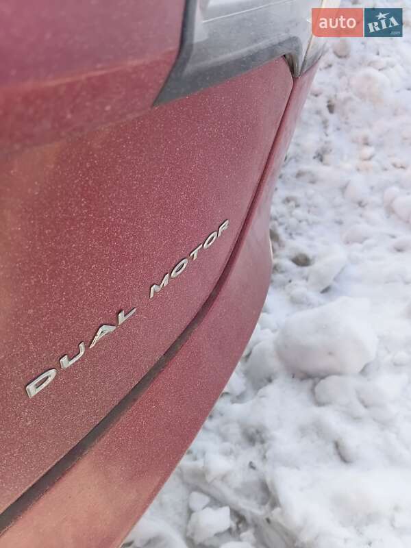 Седан Tesla Model 3 2020 в Бобрке