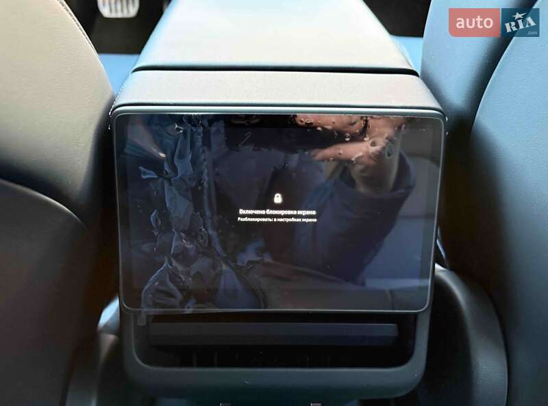 Седан Tesla Model 3 2024 в Львові