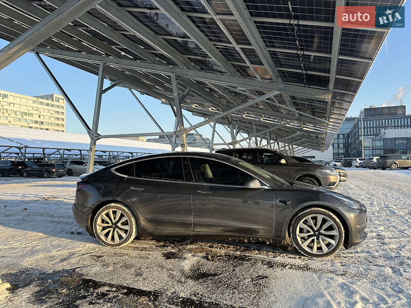 Седан Tesla Model 3 2018 в Киеве фото 2 Седан Tesla Model 3 2018 в Киеве