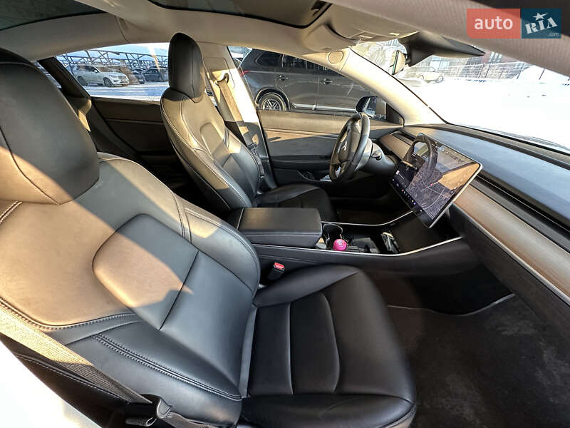 Седан Tesla Model 3 2018 в Киеве фото 28 Седан Tesla Model 3 2018 в Киеве