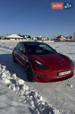 Седан Tesla Model 3 2022 в Стрые