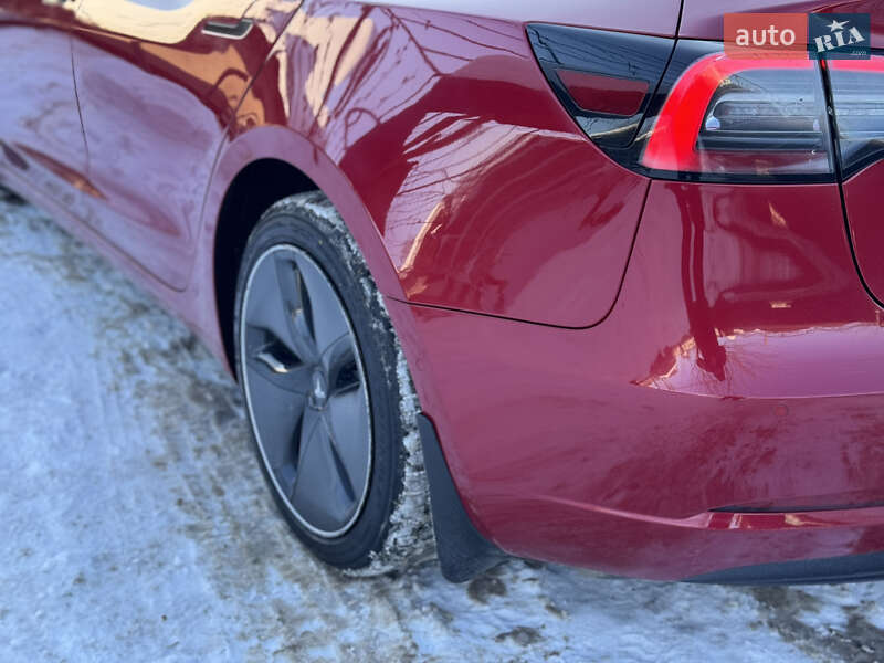 Седан Tesla Model 3 2021 в Ивано-Франковске
